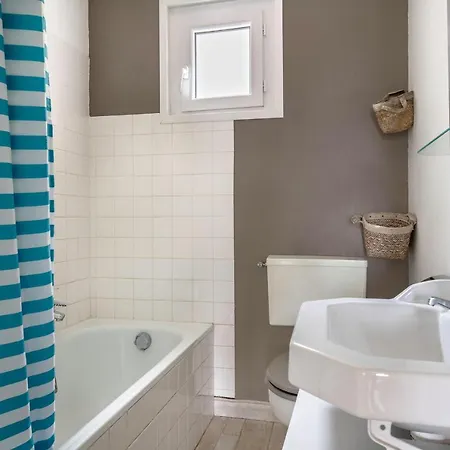 Grande Brevinoise Dans Les Pins * Сен-Бревен-ле-Пен